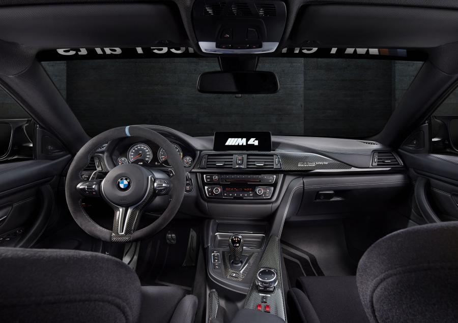  BMW M4 Coupe MotoGP Safety Car 2015 года  (фото 5 из 13)